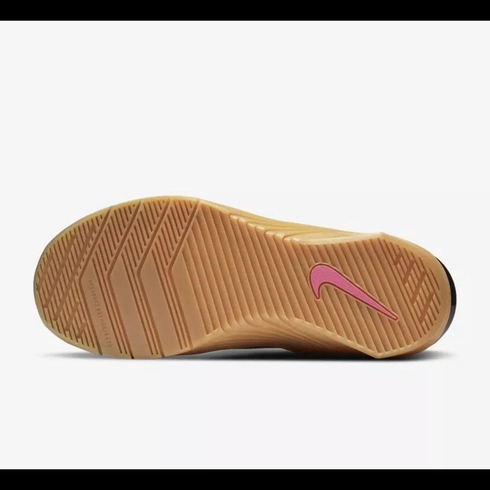 Women’s Nike Metcon shoe size 10 - Picture 2 of 8